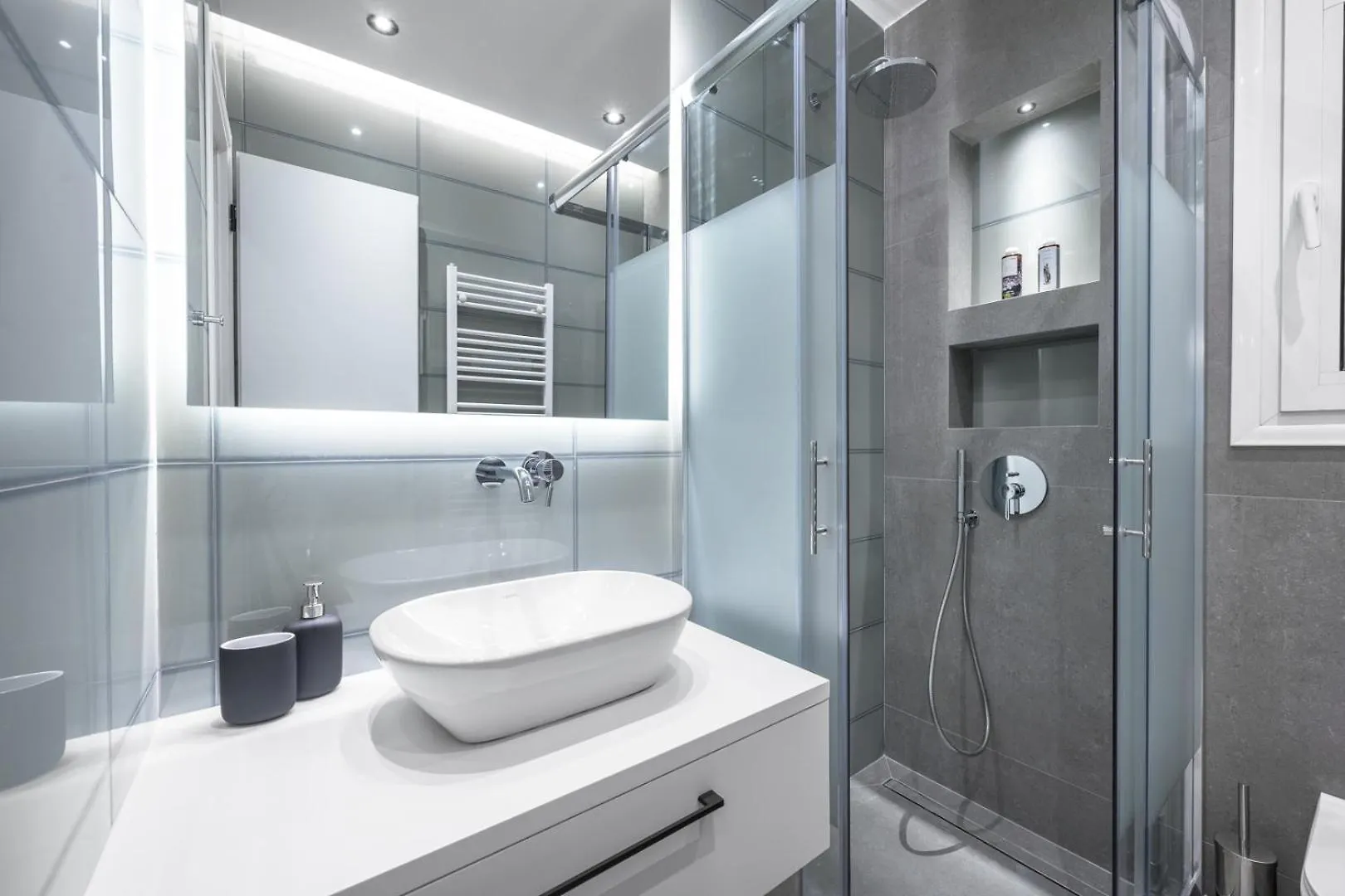 #Luxlikehome City Glow Apartment Soluň